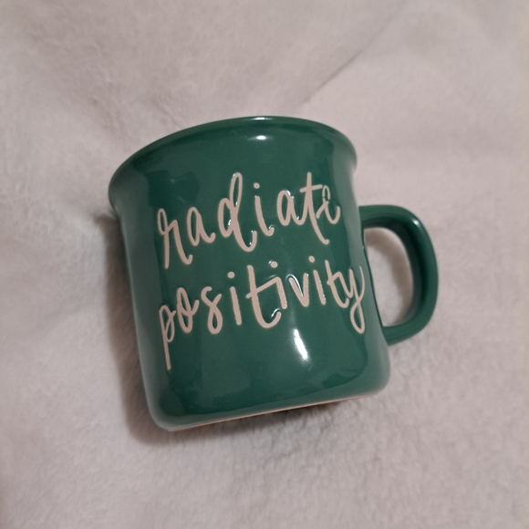 Giant Ceramic Mug lettered with "Radiate Positivity" mantra - Picture 2 of 6